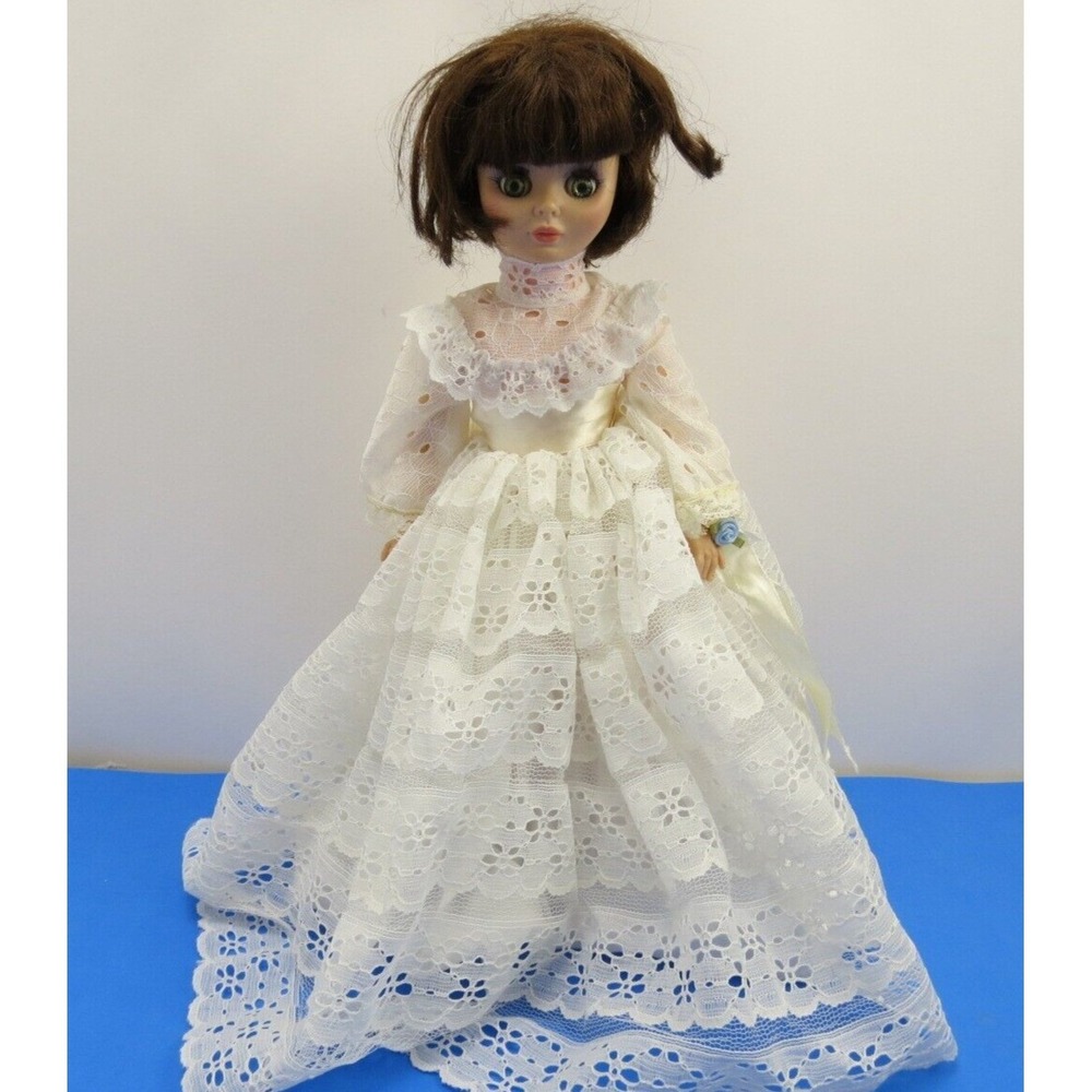 Vogue Miss Ginny Bride Doll 15 Inch Moving Eyelids Lace Gown